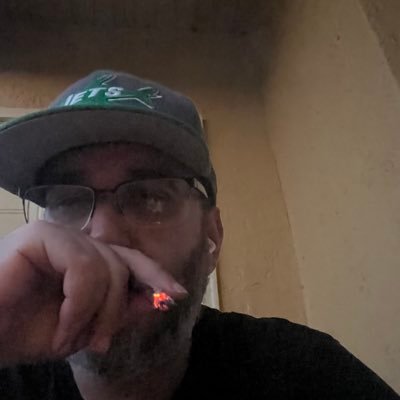 hatin’ ass hater extraordinaire. the Knicks are my first love. #LFGM. Jets make me feel like Eeyore every Sunday.
