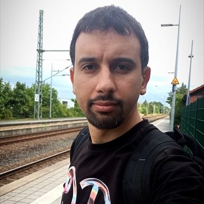مذنب عاصٍ، غير أني أحب الله ورسوله، ولا أجهر بمعصية طمعاً في رحمة ربي 🤲🏽 الإسلام أولا 🕋 عدمي بما يرضي الوطن 🤥 التغريد بجدية لا يعني بأي حال أني لست مرحا 🤓