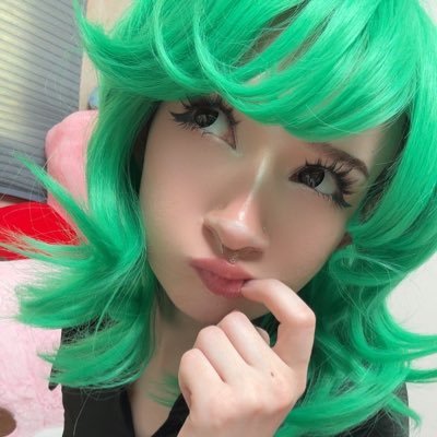 SFW | just a 5ft 18yr old chronically online girl 🫶🏻