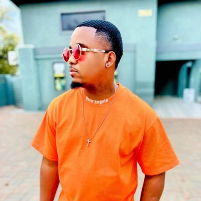 🎯 || Im not a tweleb 😏😡 || IG: @TedPhaladi || GIVING UP ISNT AN OPTION 😒