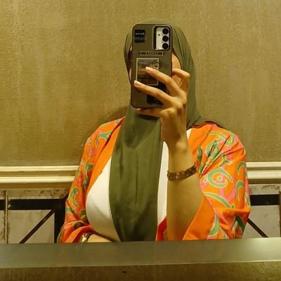 DigahHamed's profile picture. يُغالِبُ الدُّنيا بقَلبٍ رَقِيق