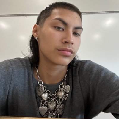 juanofloress's profile picture. bitch don’t watch me, watch tv