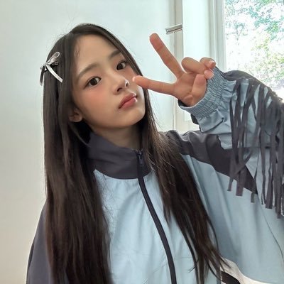 bbwcstty's profile picture. i miss njz | #newjeansneverdie