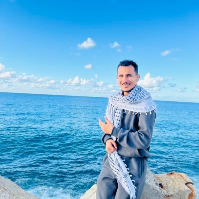 I’m yahya from Gaza my family is dangers in the war donate in the bio⬇️ https://t.co/La7MxJ0gXN