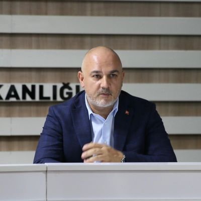 Ak Parti Ankara il Yönetim kurulu üyesi. Yazar .Ankara Alevi Birlik İmam Hüseyin Cem Evi Derneği Genel Başkanı