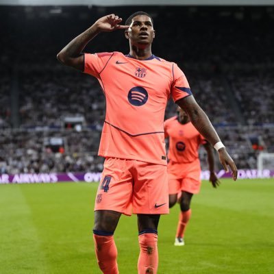 FiyinO_100's profile picture. 