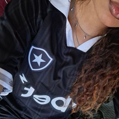 o botafogo é meu melhor amigo, a minha sina, meu primeiro amor ⭐️