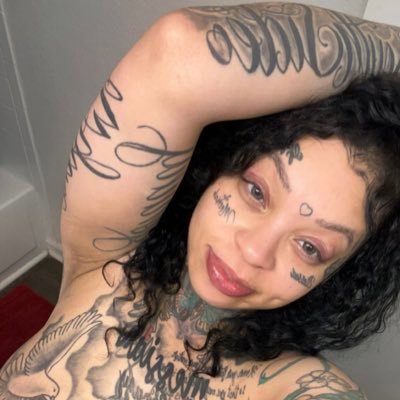 troy8949's profile picture. fun💕