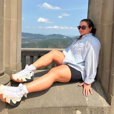 she/her/goddess💪💪 getting paid to exist. you’re not legally allowed to argue with me if you’re under 27. ceo of scaring the hoes. gym rat. creami tip master🍦