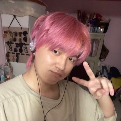 eecdro's profile picture. twink | #FreePalestine