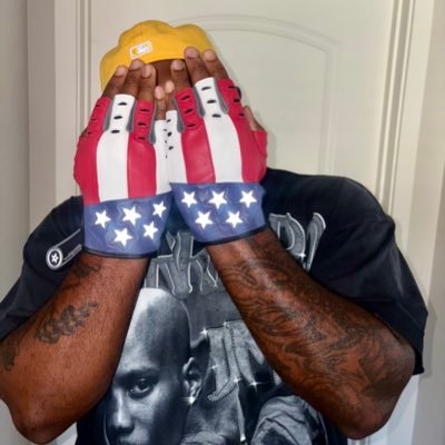 PullBacDame's profile picture. 