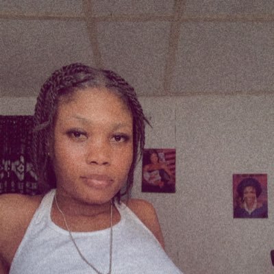 fashion designer /iPhone & Samsung Sales Expert | A Gentle Baby Girl /Titans ✨ | Olamide baddo /Shy Goddess | Playful but Hates Cheating 💯🤞Backup @herdauta070