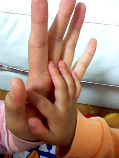 神戸在住。ステップファミリー。子供は今年で13・12・9・6歳の４人。がっつり反抗期（＾ω＾）介護の仕事を愛してる。認知症サポーター目指して勉強中