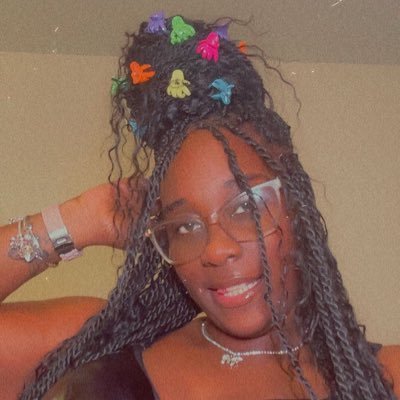 IMMA PRETTY GUR MIXED WITH GEMINI SPRINKLES 🥂..♊️ 🫶🏾