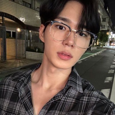 d6ko0z's profile picture. junseo #1 gay supporter