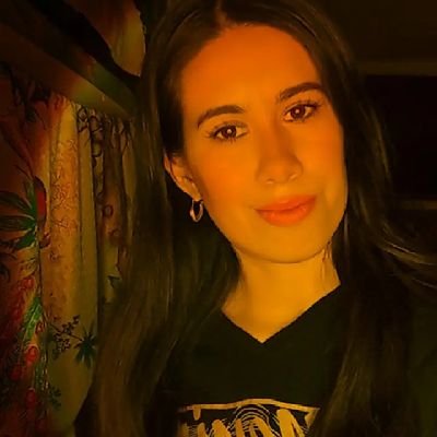 A veces es bueno αlejαrse de cıertαs personαs, un mes, un αño o tαl vez unα vıdα. ⛈️