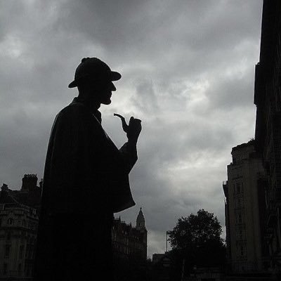 7amzabelrich's profile picture. أحب البقاء على مسافة آمنة عن الجميع، لست بالقريب المُلام، ولا بالبعيد المنسي، موجود وغير مرئي، مثل شمس الغروب، راحل ومريح في آن واحد.