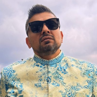 BeatsFromTheEast RadioShowHost & DJ. Bollywood, Bhangra & Urban Desi sounds!