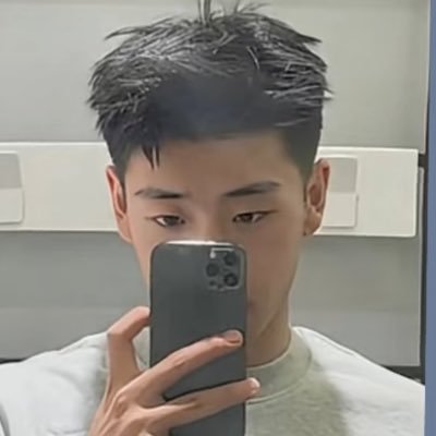 wolfofking21's profile picture. 十年老s，收奴，坐标上海