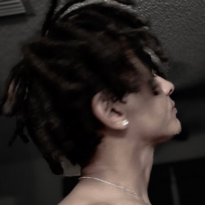 chxpyahead's profile picture. 