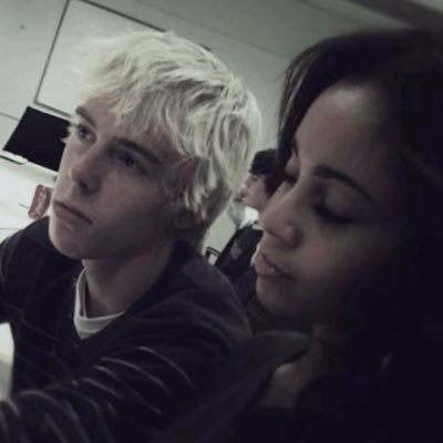 kiyaangelz's profile picture. if you a blank page and don’t got your face on your page you NOT getting in 😂