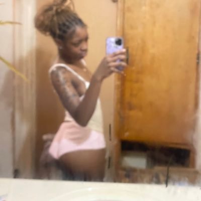 dabrattnunuuu's profile picture. 