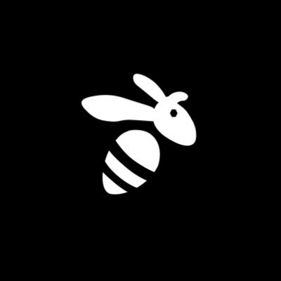 voxelhive's profile picture. VR Developer. 🐝