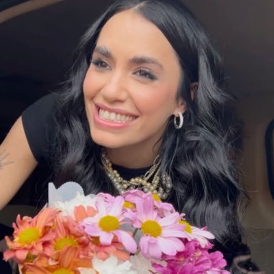 abracé a lali | vivo shippeando lesbianas | multifandom | 🏳️🌈