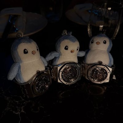 Swipening's profile picture. moneymaxxing