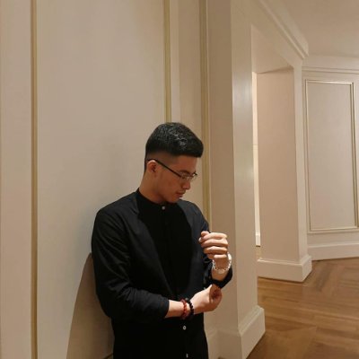 LmHiu652344's profile picture. Your dreams are valid, even if no one claps for them