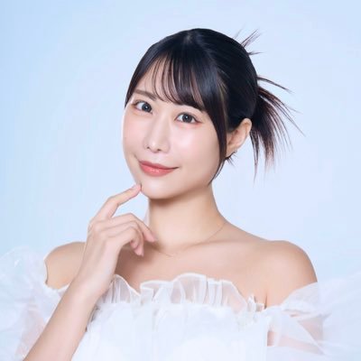 グラビア/シンガー/司会 歌うあざとお姉さんのみほんぬです♡ 群馬出身、身長153cm😉振り返り桃尻推し!#みほんぬスケジュール 大叔父は巨人の8時半の男、宮田征典⚾️ フリーランスなのでお仕事依頼はdmに!インスタ↓