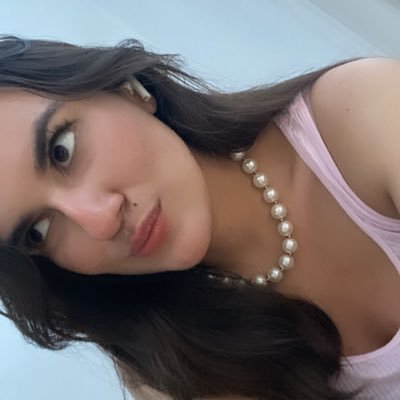 cecinietorona's profile picture. Yo solo publico cosas que salen de mi mente tan dispersa