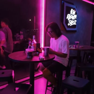 darksistemngntd's profile picture. im the mirror of u 😌
shut the fuck up bitch🖕