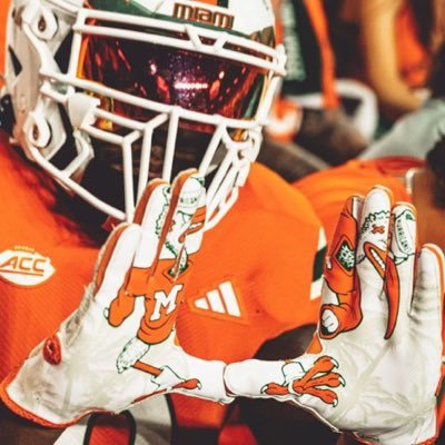 20| Miami 🌴| Temple 28’|#DubNation| #WhiteHot|#PhinsUp|#BirdLand| #TimeToHunt|#Marlinsbeisbol| @LBCFRESH @Jmoney082424 @CTOTHELOS77 @Pandacalebboss