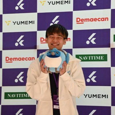 ゆめみのFlutterエンジニアです。仕事をしながら心理学系の大学院に通ってます。 趣味で「FoodGram」というフードシェアアプリを開発しております。 たまにオタクなツイートをします。