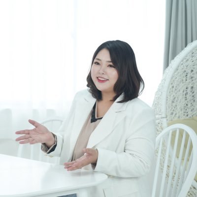 婚活カウンセラー歴15年🌸300組以上の結婚を紹介からサポート🤲将来像や価値観の合う相手を毎週紹介する紹介型マッチングアプリ #アーチャーズ 【無料お試しあり/詳しくは🔗から】 起業家12年🏃♀️東京で『Archers株式会社』創業 ←M&A ←東海地区で人気No.1の婚活会社『プリヴェール株式会社』創業