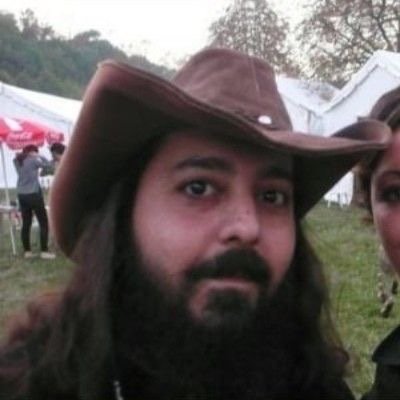 Girlerasure's profile picture. new to twitter /// soad + mcr /// 20 yrs old /// tumblr - professionalgirlboy. ao3 - crapshoot (gynoid).