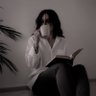 carolbuhoo's profile picture. Me gustan las mujeres bonitas, pero más las psicópatas, las artistas engreídas de personalidad hiriente 🍃 #kindle
