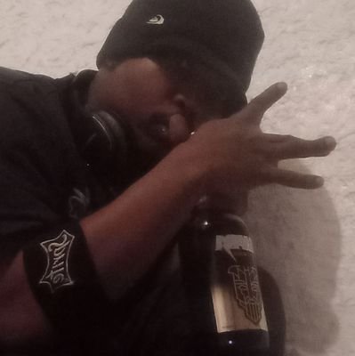 Talksiqphobia's profile picture. underground emcee|battle rapper|rap wordsmith|cypher killer|freestyle champ|Legend of the golden mic| Boss at Acarshic Records and Asgard Film productions