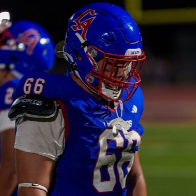 5’11 260lbs #66🦏 // C/O 2028 // Los Altos High School // NT/DT/OG/C // Bench 275lbs // Varsity starting Left Guard //
