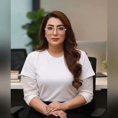 A #KhyberPakhtunkhwa based #Journalist, #Feminist, #SocialActivist, #Speaker and #Researcher who strongly believes in #Matriarchy.
Programme Host @Voice_of_KP