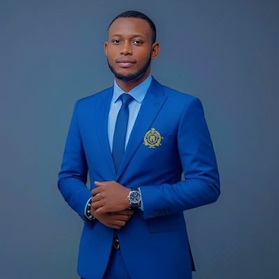 I'm Nelson, Do you want to learn how to make 10k per week on Shopify store