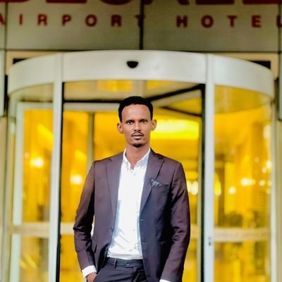 Cabdiraxma38971's profile picture. 