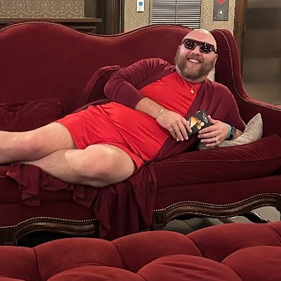 Writer, Director at Retarded Bullshit #TeamCarrotCottageRescue