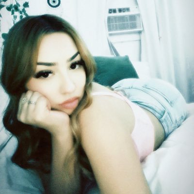 lessss_xo's profile picture. hi pookie