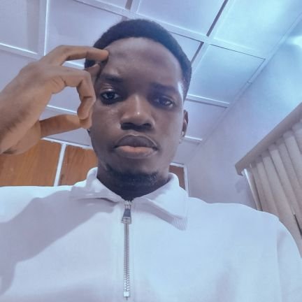 trader_cee's profile picture. Tech Enthusiast • Web dev• Trader • The Coded Writer