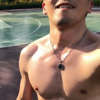 MrK_King_'s profile picture. 爆吸性癮耐操精牛🐮，喜粗口～想加v的私我～