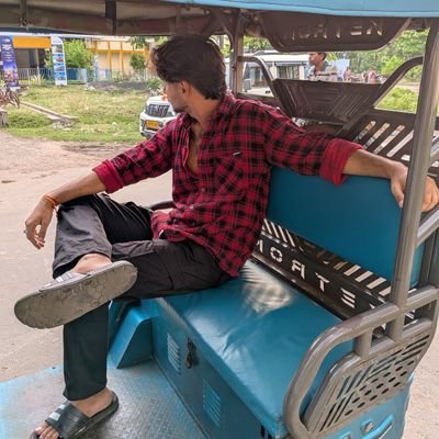 s2_suman's profile picture. Cse28

Grinding with the coding 🥲
@100xDevs