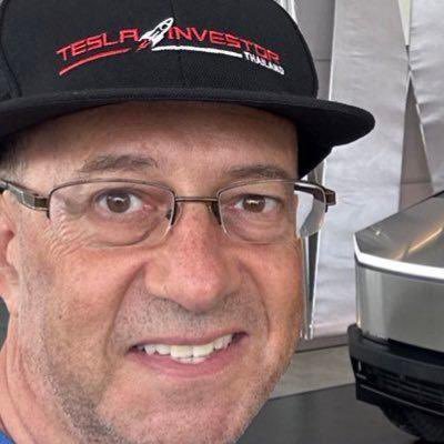 Bigcourage_'s profile picture. Dad,AnCap Florida Man training neural nets on Asia dataset. Tesla Space Tech nerd. pro-wor but anti-aid