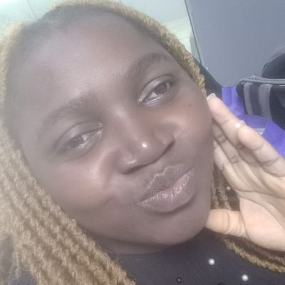 ElizabethDese's profile picture. 